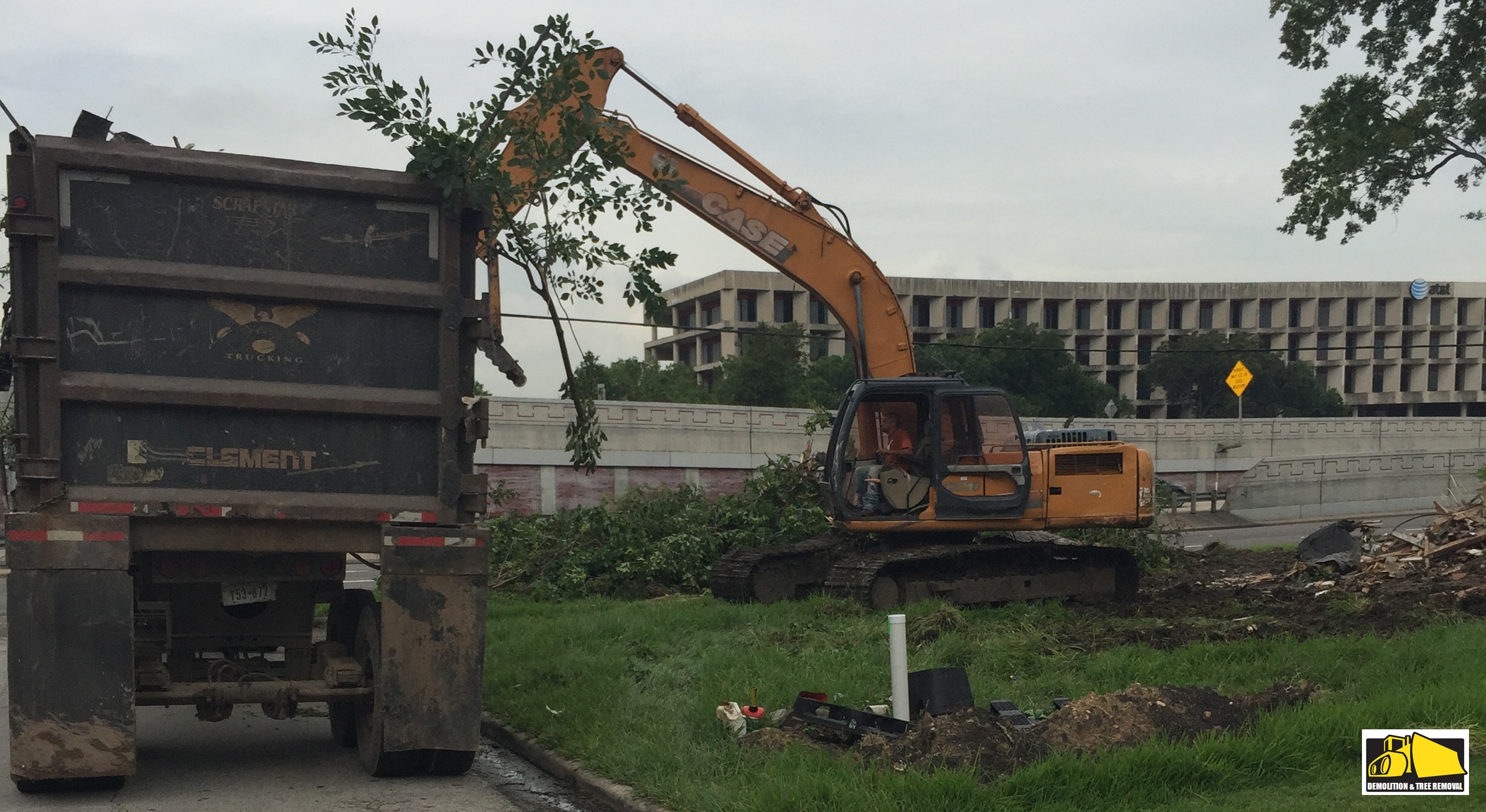 DEMOLITION COMPANY HOUSTON - LOT CLEARING SERVICES HOUSTON - Houston Tree & Demolition Services